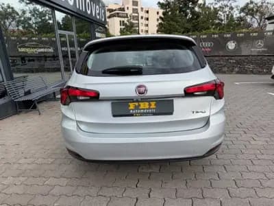 Sell Fiat Tipo Station Wagon 2020 - 14900 EUR, 55800 km - AUTO.MOTO.pt