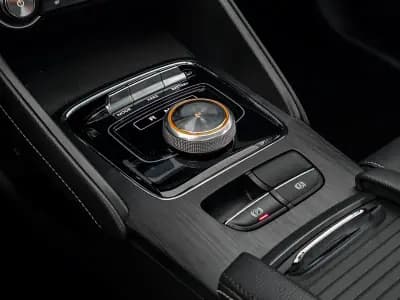 Sell MG ZS 2020 - 19250 EUR, 15000 km - AUTO.MOTO.pt