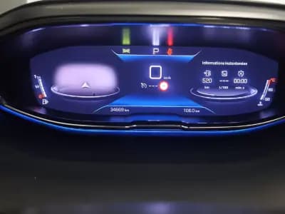 Vendo Peugeot 3008 2022 - 21990 EUR, 34669 km - AUTO.MOTO.pt