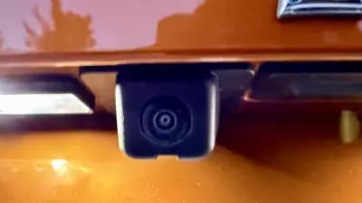 Sell Peugeot e-2008 2020 - 18900 EUR, 53838 km - AUTO.MOTO.pt