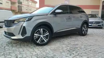 Vendo Peugeot 3008 2021 - 21950 EUR, 151000 km - AUTO.MOTO.pt