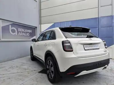 Vendo Fiat 600 2025 - 25750 EUR, 11200 km - AUTO.MOTO.pt