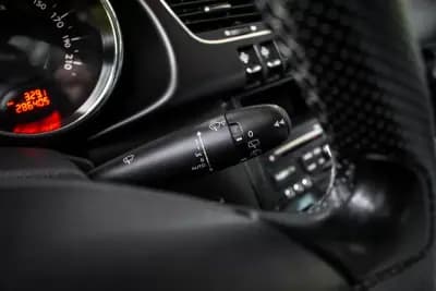 Vendo Peugeot 3008 2012 - 7990 EUR, 286405 km - AUTO.MOTO.pt