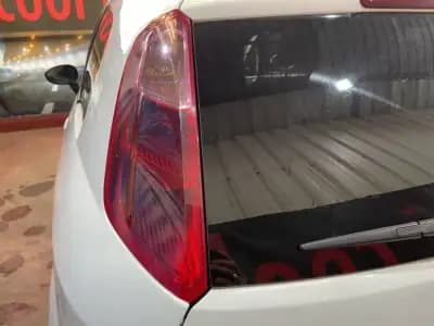 Vendo Fiat Punto 2008 - 2999 EUR, 233000 km - AUTO.MOTO.pt