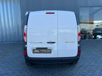 Vendo Renault Kangoo 2018 - 14500 EUR, 101052 km - AUTO.MOTO.pt