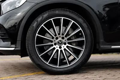 Sell Mercedes-Benz GLC 250 2017 - 36990 EUR, 179000 km - AUTO.MOTO.pt