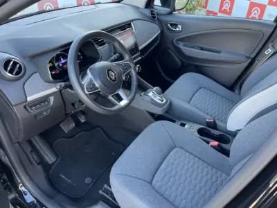 Vendo Renault Zoe 2021 - 18490 EUR, 34075 km - AUTO.MOTO.pt