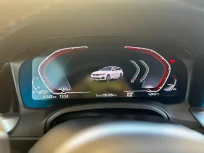 Vendo BMW 330 2019 - 30000 EUR, 210000 km - AUTO.MOTO.pt