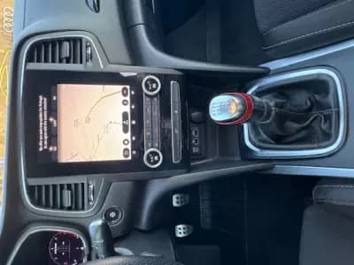 Sell Renault Mégane Sport Tourer 2021 - 21000 EUR, 62000 km - AUTO.MOTO.pt