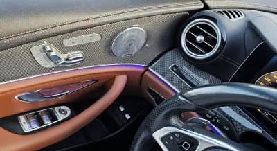 Vendo Mercedes-Benz E 220 2017 - 31500 EUR, 150000 km - AUTO.MOTO.pt