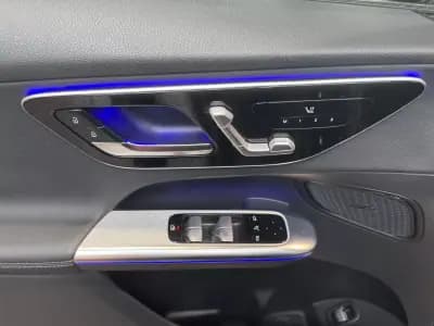 Vendo Mercedes-Benz GLC 220 2024 - 72990 EUR, 24415 km - AUTO.MOTO.pt