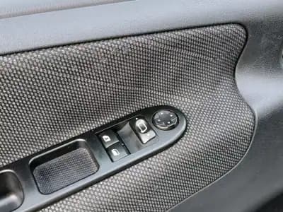 Sell Peugeot 207 2008 - 4990 EUR, 207000 km - AUTO.MOTO.pt