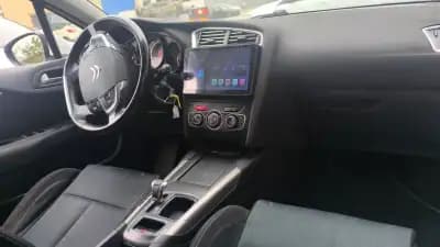 Sell Citroën C4 2012 - 9500 EUR, 180000 km - AUTO.MOTO.pt