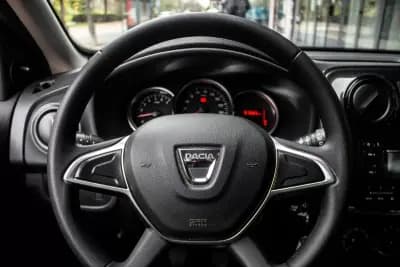 Vendo Dacia Sandero 2018 - 8350 EUR, 91565 km - AUTO.MOTO.pt