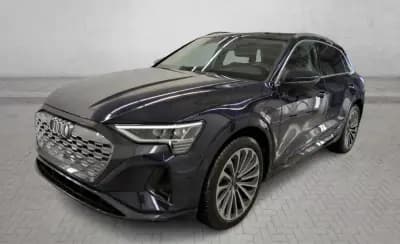 Vendo Audi Q8 e-Tron 2023 - 55000 EUR, 9800 km - AUTO.MOTO.pt
