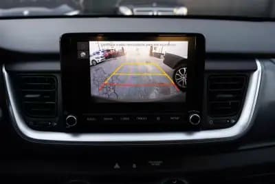 Sell Kia Stonic 2022 - 13999 EUR, 93000 km - AUTO.MOTO.pt