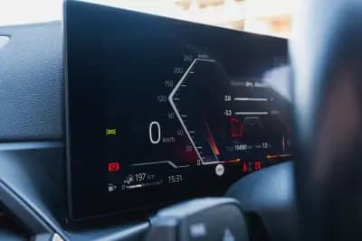 Vendo BMW 330 2022 - 30000 EUR, 154565 km - AUTO.MOTO.pt