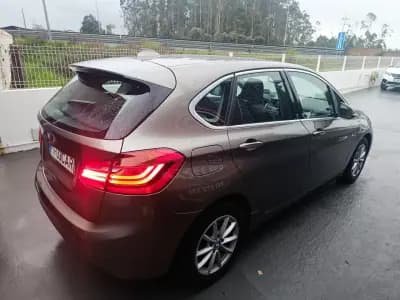 Vendo BMW 218 Active Tourer 2014 - 13990 EUR, 150275 km - AUTO.MOTO.pt