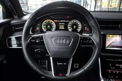 Sell Audi A6 Avant 2020 - 39750 EUR, 89963 km - AUTO.MOTO.pt