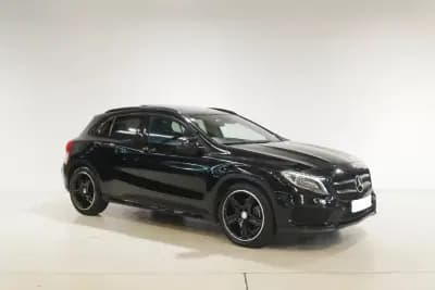 Vendo Mercedes-Benz GLA 180 2016 - 22500 EUR, 148000 km - AUTO.MOTO.pt