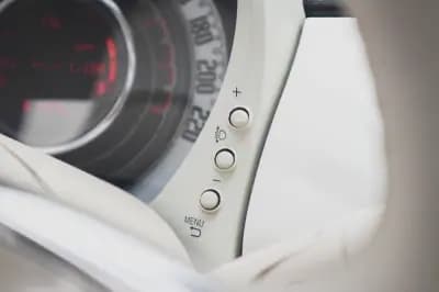 Sell Fiat 500 2022 - 12880 EUR, 79880 km - AUTO.MOTO.pt