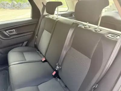 Vendo Land Rover Discovery Sport 2015 - 15900 EUR, 166000 km - AUTO.MOTO.pt