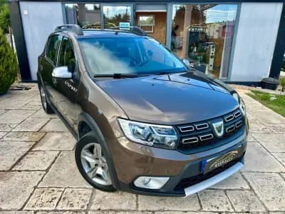 Vendo Dacia Sandero 2018 - 12990 EUR, 62097 km - AUTO.MOTO.pt