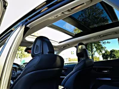 Vendo Mercedes-Benz GLC 400 2024 - 69990 EUR, 25400 km - AUTO.MOTO.pt