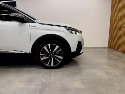 Sell Peugeot 3008 2018 - 20000 EUR, 163500 km - AUTO.MOTO.pt