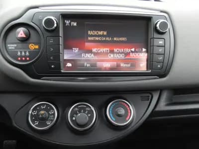 Vendo Toyota Yaris 2016 - 12990 EUR, 151000 km - AUTO.MOTO.pt