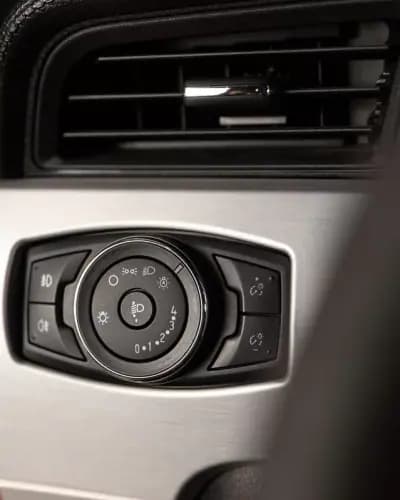 Vendo Ford Mustang 2016 - 47950 EUR, 107000 km - AUTO.MOTO.pt