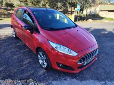Vendo Ford Fiesta 2016 - 7950 EUR, 186200 km - AUTO.MOTO.pt
