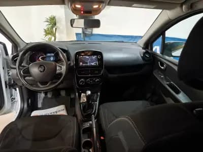 Vendo Renault Clio 2019 - 10990 EUR, 99000 km - AUTO.MOTO.pt