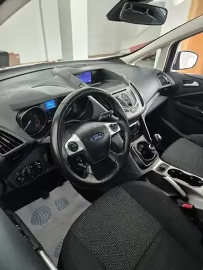Vendo Ford C-Max 2013 - 11450 EUR, 147807 km - AUTO.MOTO.pt
