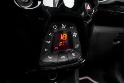 Vendo Peugeot 108 2018 - 9450 EUR, 70258 km - AUTO.MOTO.pt