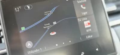 Sell Renault Captur 2023 - 18680 EUR, 30124 km - AUTO.MOTO.pt