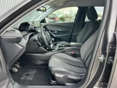 Vendo Peugeot 2008 2022 - 22500 EUR, 53598 km - AUTO.MOTO.pt