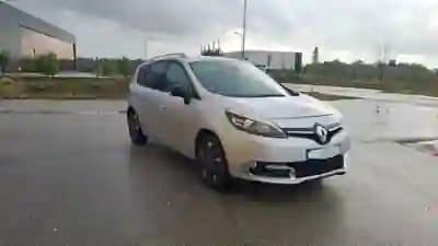 Sell Renault Grand Scénic 2014 - 14000 EUR, 198068 km - AUTO.MOTO.pt