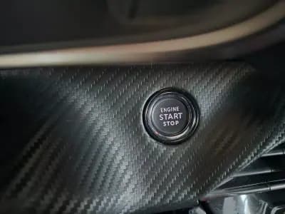 Sell Peugeot e-208 2022 - 18999 EUR, 14864 km - AUTO.MOTO.pt