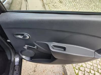 Vendo Dacia Logan MCV 2019 - 8480 EUR, 90100 km - AUTO.MOTO.pt