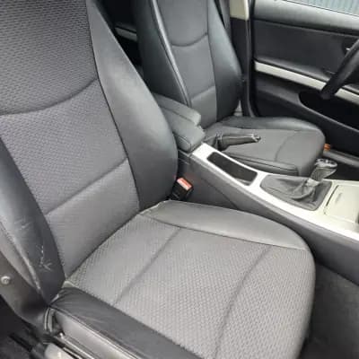 Vendo BMW 320 2010 - 12950 EUR, 136099 km - AUTO.MOTO.pt