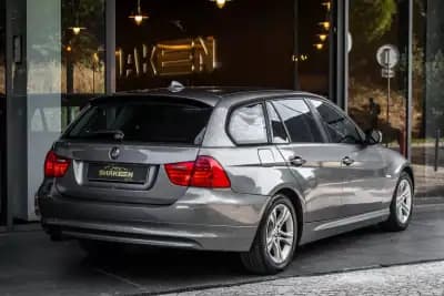 Sell BMW 318 2009 - 8990 EUR, 251602 km - AUTO.MOTO.pt