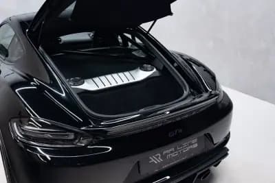 Sell Porsche 718 Cayman 2021 - 134950 EUR, 23000 km - AUTO.MOTO.pt