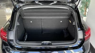 Vendo Renault Clio 2023 - 14499 EUR, 111021 km - AUTO.MOTO.pt