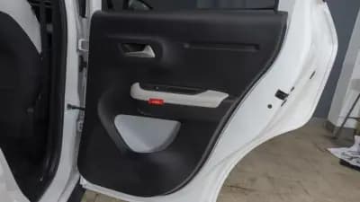 Vendo Citroën C3 2025 - 18350 EUR, 24000 km - AUTO.MOTO.pt