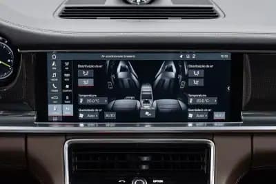 Sell Porsche Panamera Sport Turismo 2018 - 69950 EUR, 133000 km - AUTO.MOTO.pt