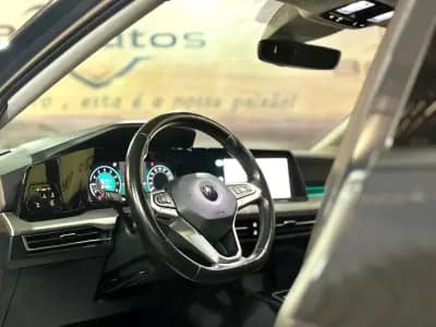 Sell Volkswagen Golf 2022 - 21900 EUR, 66125 km - AUTO.MOTO.pt