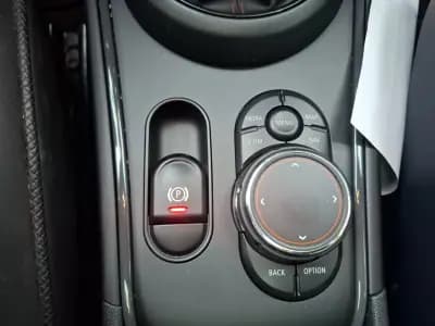 Vendo MINI Countryman 2018 - 26500 EUR, 94200 km - AUTO.MOTO.pt