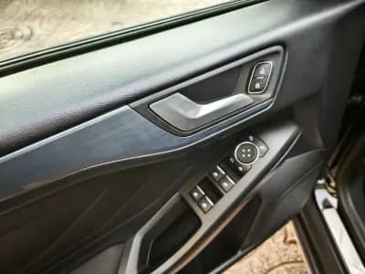 Vendo Ford Focus 2020 - 19900 EUR, 120000 km - AUTO.MOTO.pt