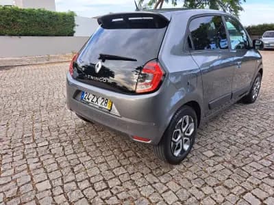 Vendo Renault Twingo 2020 - 11490 EUR, 46992 km - AUTO.MOTO.pt